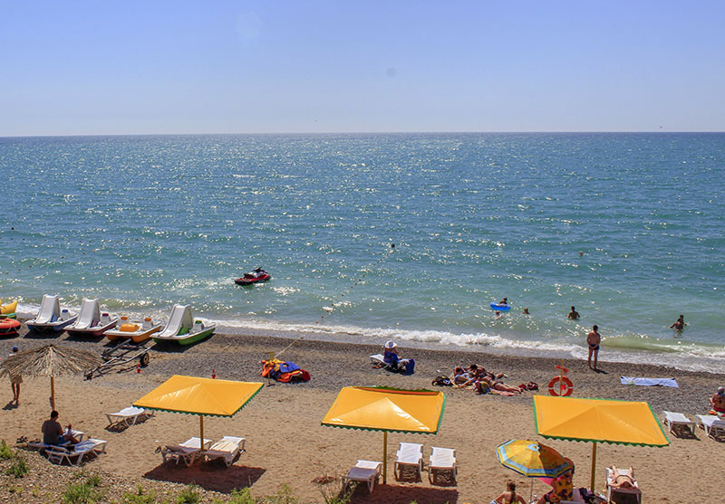 Отдых у моря рядом с Симферополем - курорт Николаевка